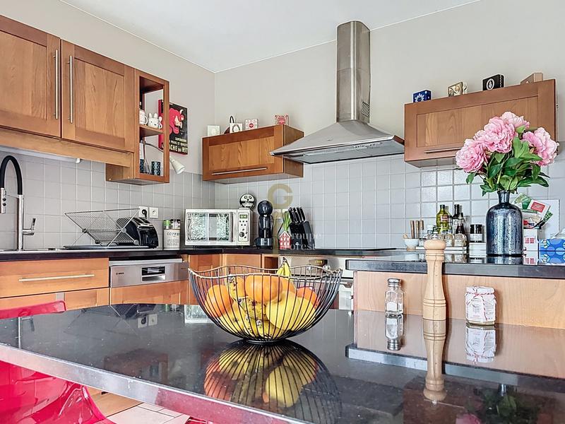 Maison - 176 m² - 7 pièces