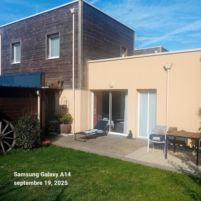 Maison - 90 m² - 5 pièces