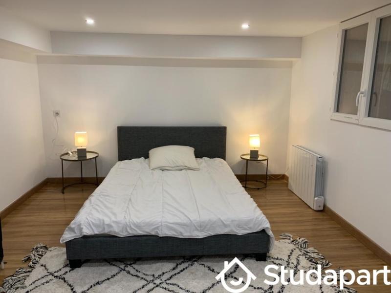 Chambre - 12 m² - 1 pièce