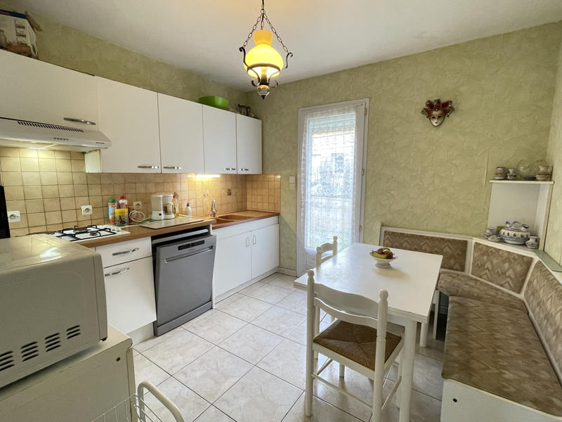 Maison - 93 m² - 4 pièces