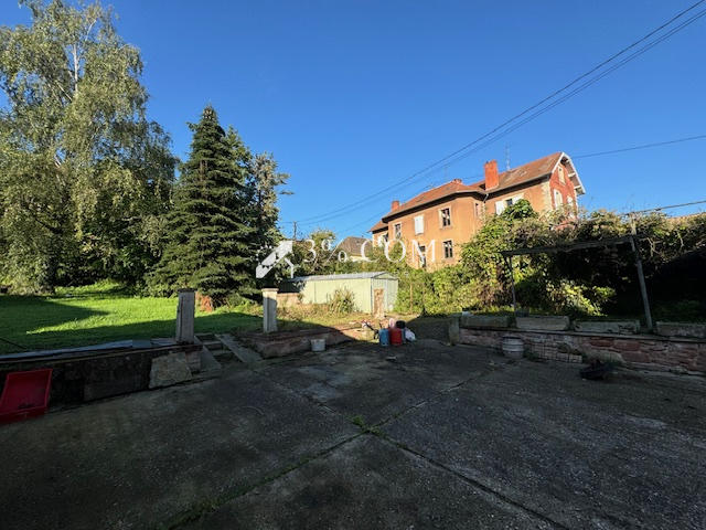 Maison - 179 m² - 8 pièces