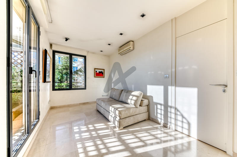 Appartement - 121 m² - 3 pièces