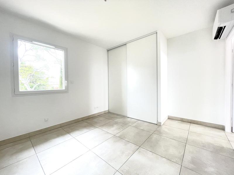 Appartement - 100 m² - 4 pièces