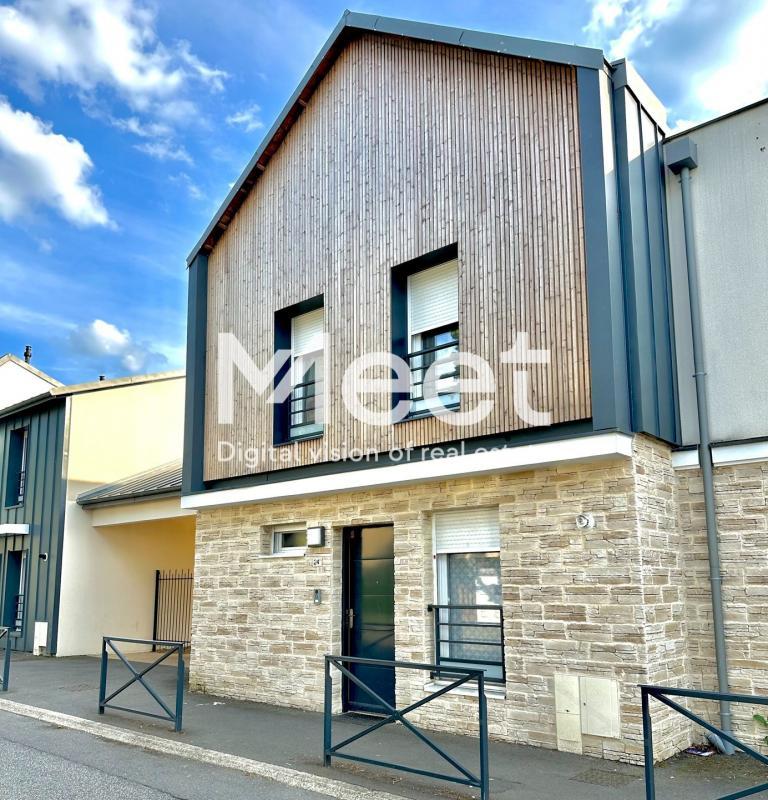 Maison - 94 m² - 5 pièces