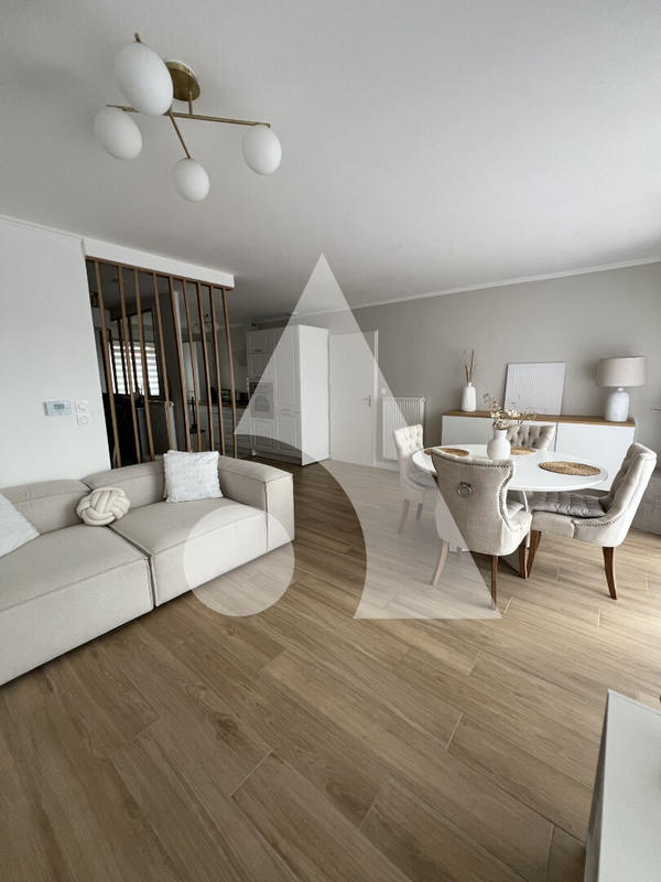 Maison - 86 m² - 4 pièces