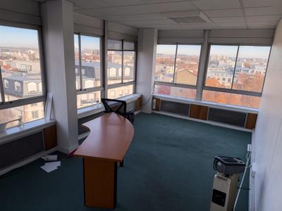 Bureau - 144 m²