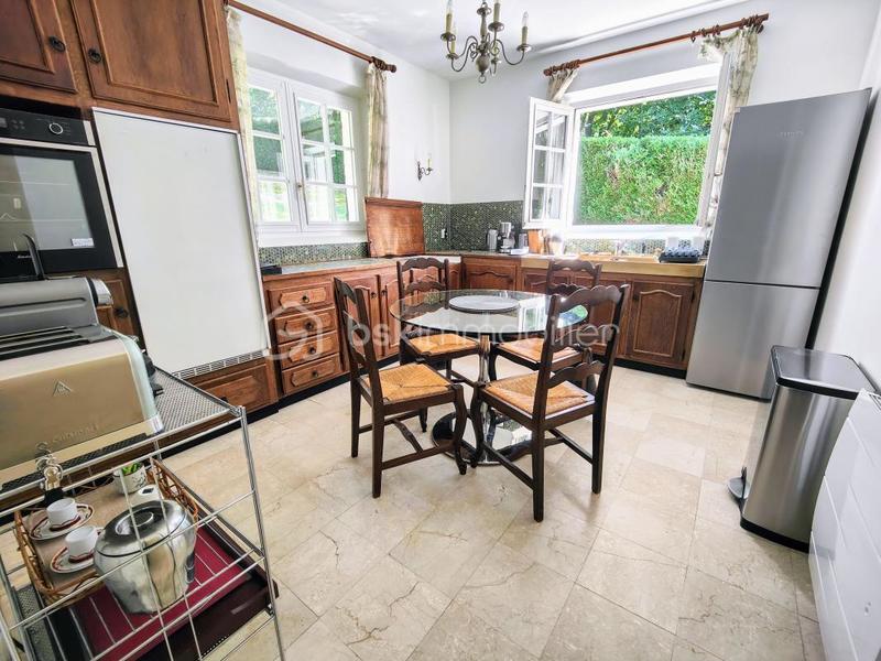 Maison - 171 m² - 7 pièces