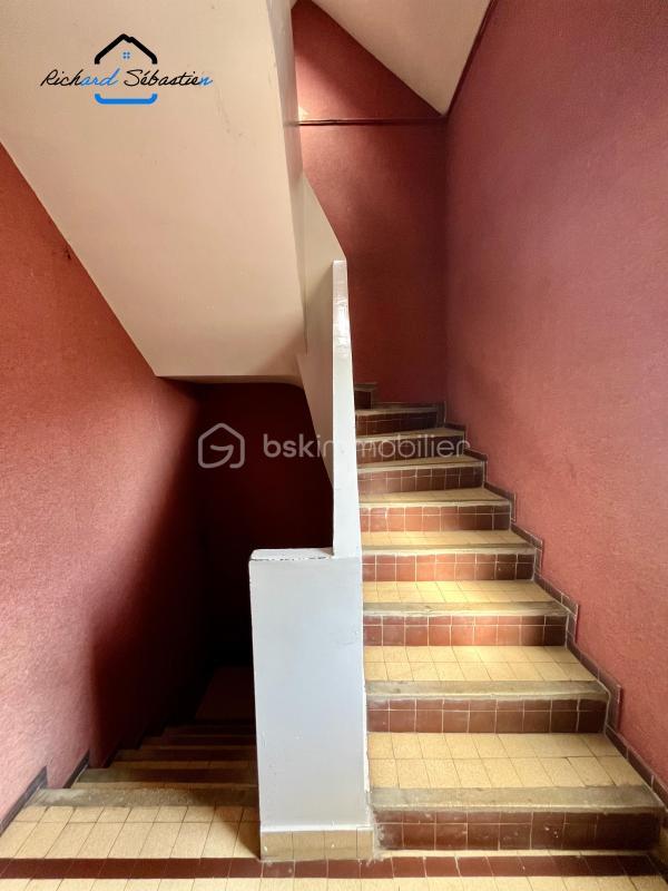 Maison de ville - 250 m² - 10 pièces