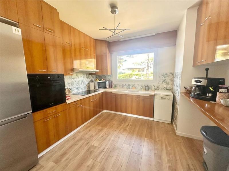 Maison - 204 m² - 8 pièces