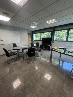 Local d'activité / Entrepôt - 1 200 m²