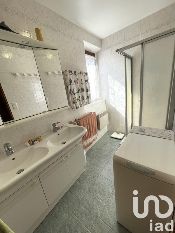 Maison - 121 m² - 8 pièces