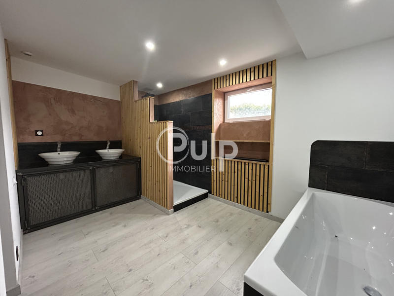 Longère - 356 m² - 10 pièces