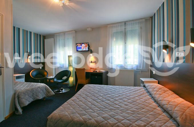 Local commercial - 906 m²