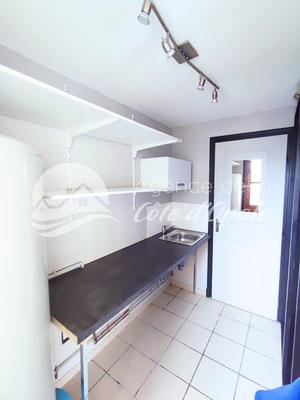 Local commercial - 37 m² - 2 pièces