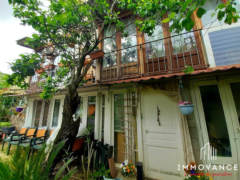 Maison - 350 m² - 16 pièces