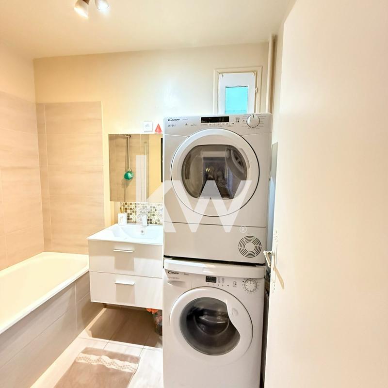 Appartement - 80 m² - 5 pièces