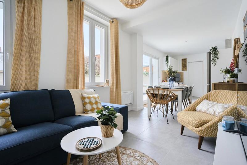 Maison - 130 m² - 8 pièces