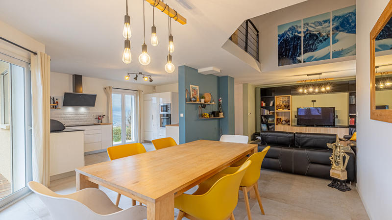 Maison - 132 m² - 5 pièces