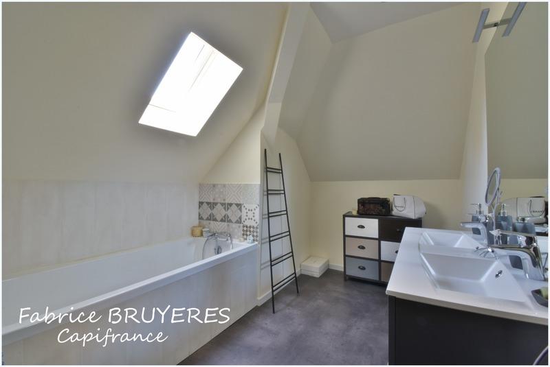 Maison - 132 m² - 7 pièces