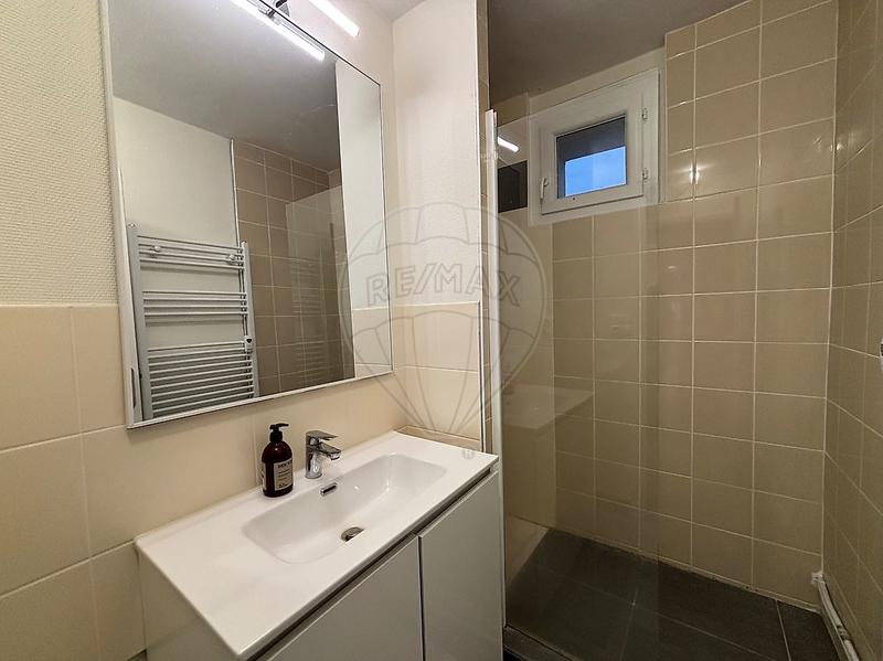 Appartement - 64 m² - 4 pièces