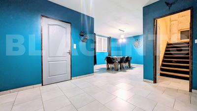 Maison - 170 m² - 8 pièces