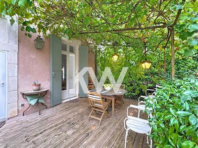 Maison - 205 m² - 7 pièces