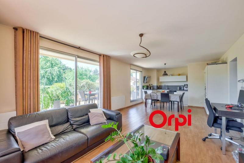 Appartement - 94 m² - 4 pièces