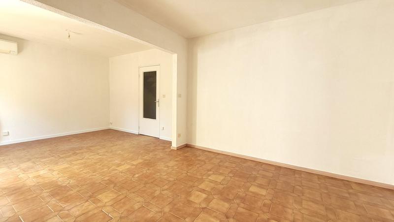 Villa - 90 m² - 4 pièces