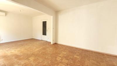 Villa - 90 m² - 4 pièces