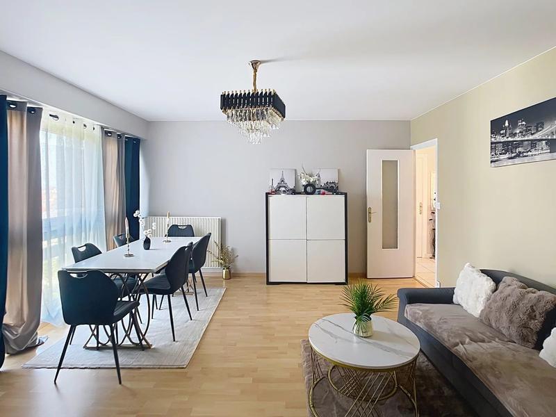 Appartement - 80 m² - 4 pièces