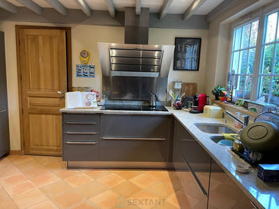 Maison - 180 m² - 6 pièces