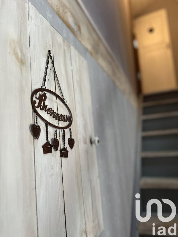 Maison - 201 m² - 7 pièces