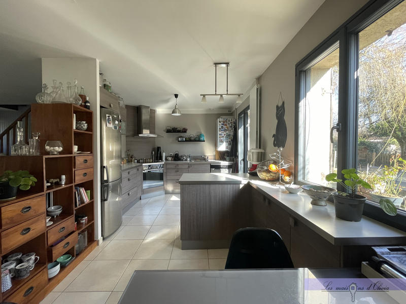 Maison - 195 m² - 7 pièces