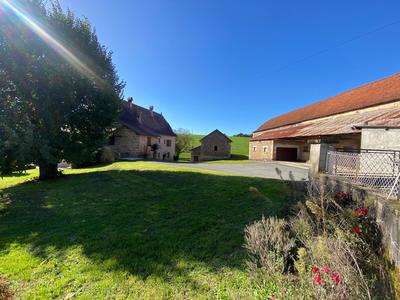 Maison - 273 m² - 8 pièces