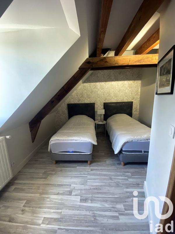 Maison - 185 m² - 8 pièces