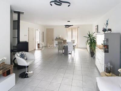 Pavillon - 130 m² - 5 pièces