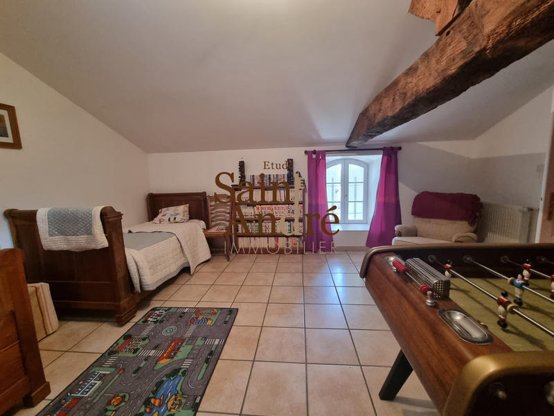 Maison - 294 m² - 8 pièces