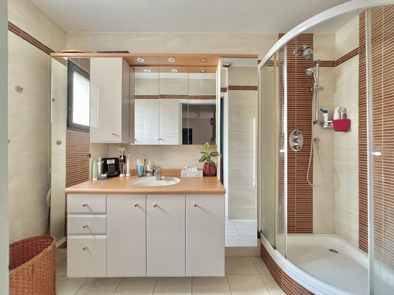 Appartement - 85 m² - 3 pièces