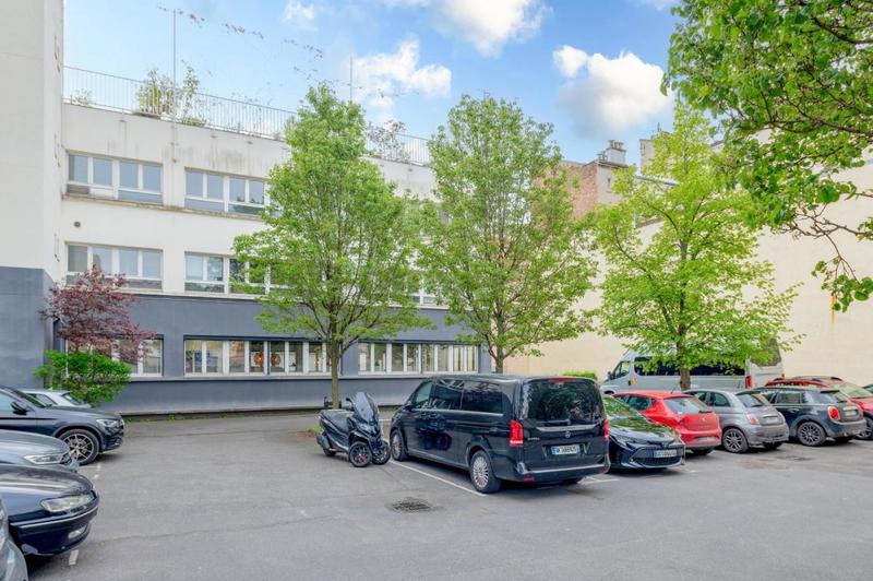 Bureau - 547 m² - 8 pièces