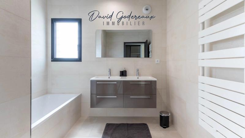 Villa - 103 m² - 5 pièces