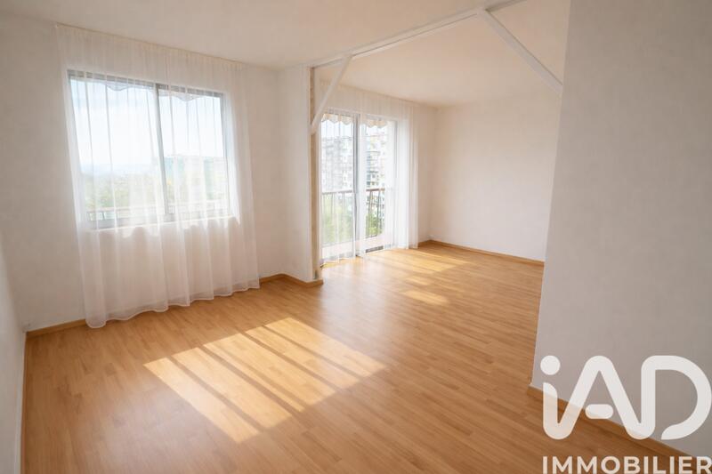 Appartement - 64 m² - 4 pièces
