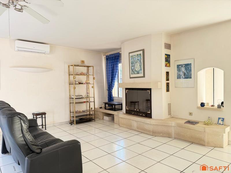 Villa - 232 m² - 6 pièces