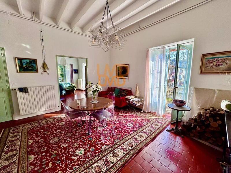 Maison ancienne - 168 m² - 6 pièces