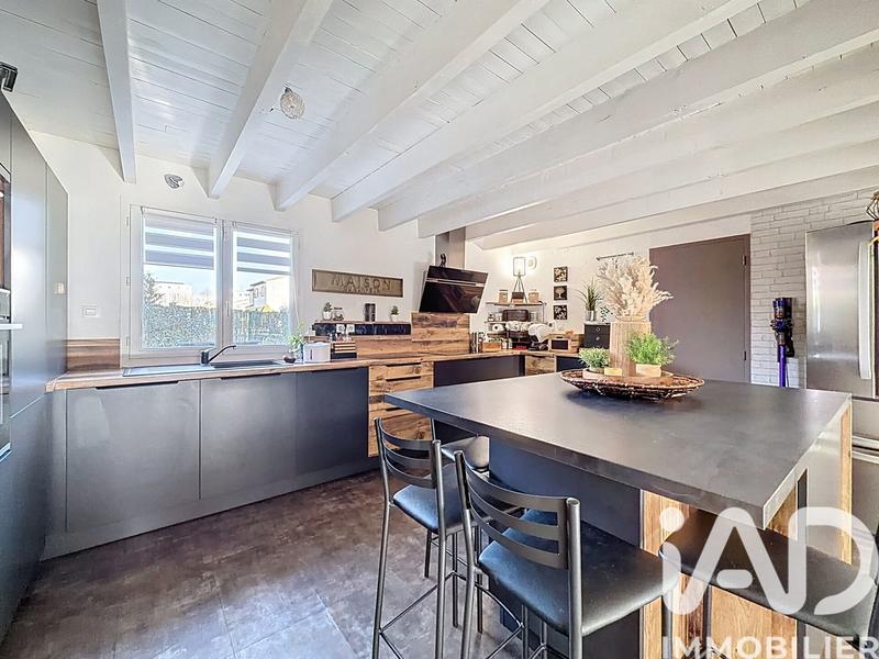 Maison - 171 m² - 7 pièces