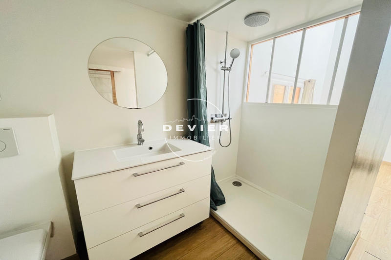 Maison - 196 m² - 8 pièces