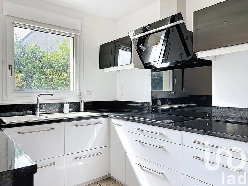 Maison - 96 m² - 5 pièces