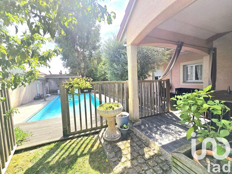 Maison - 178 m² - 8 pièces