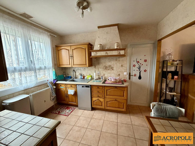 Maison - 85 m² - 4 pièces