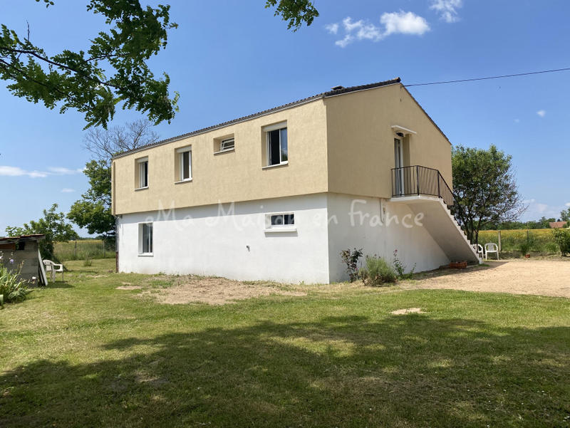 Maison - 92 m² - 6 pièces