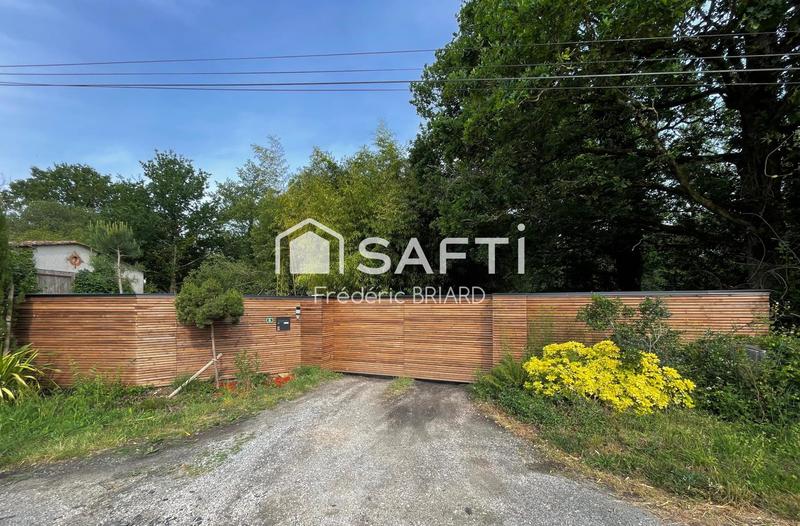 Maison - 152 m² - 8 pièces